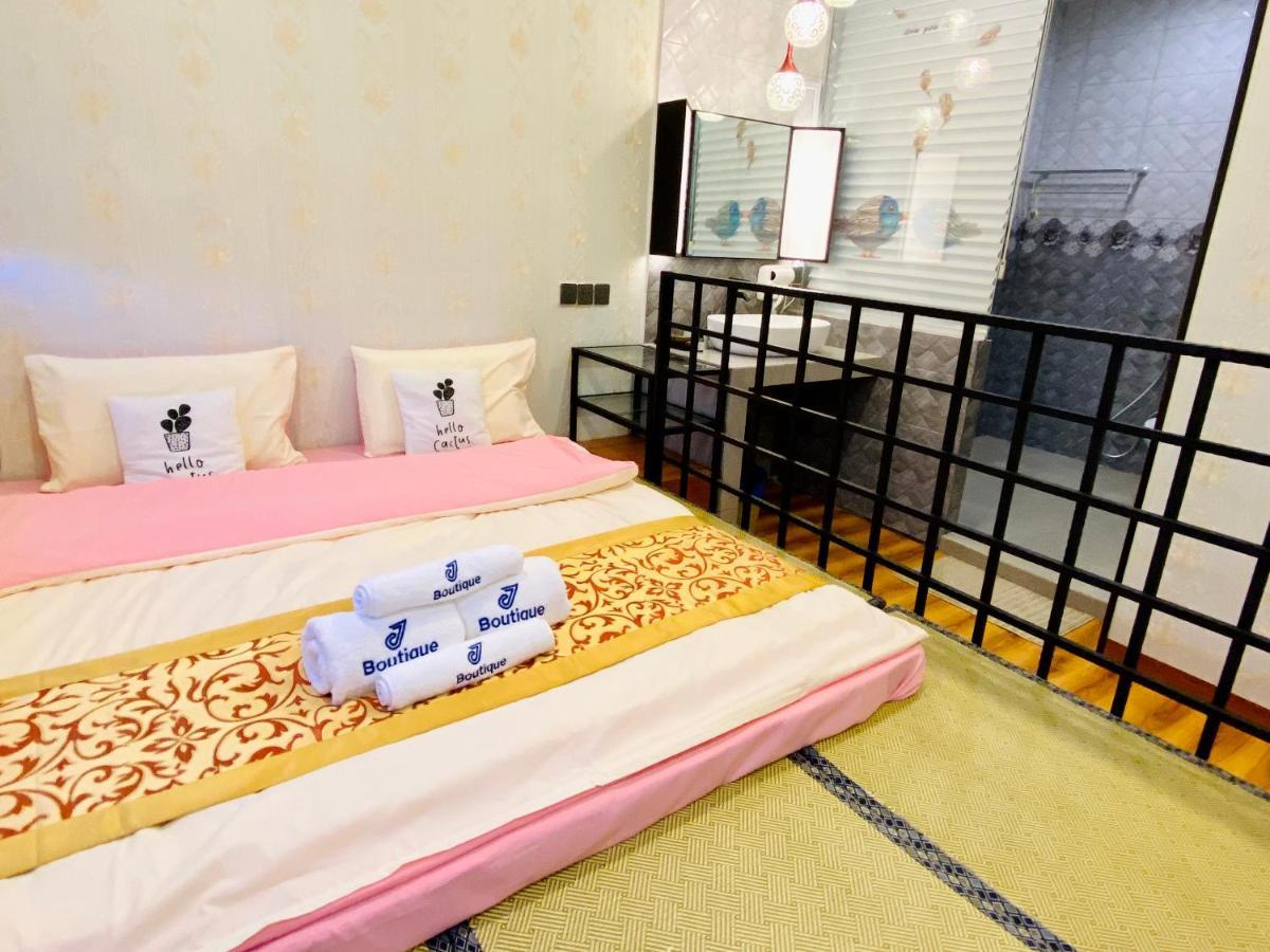 J Boutique Hotel 新张优惠 Муар Экстерьер фото
