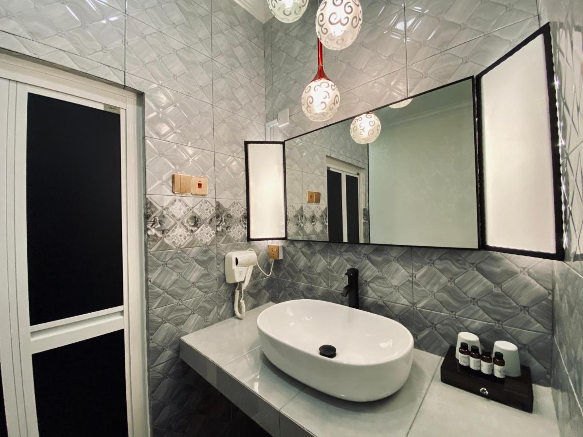 J Boutique Hotel 新张优惠 Муар Экстерьер фото
