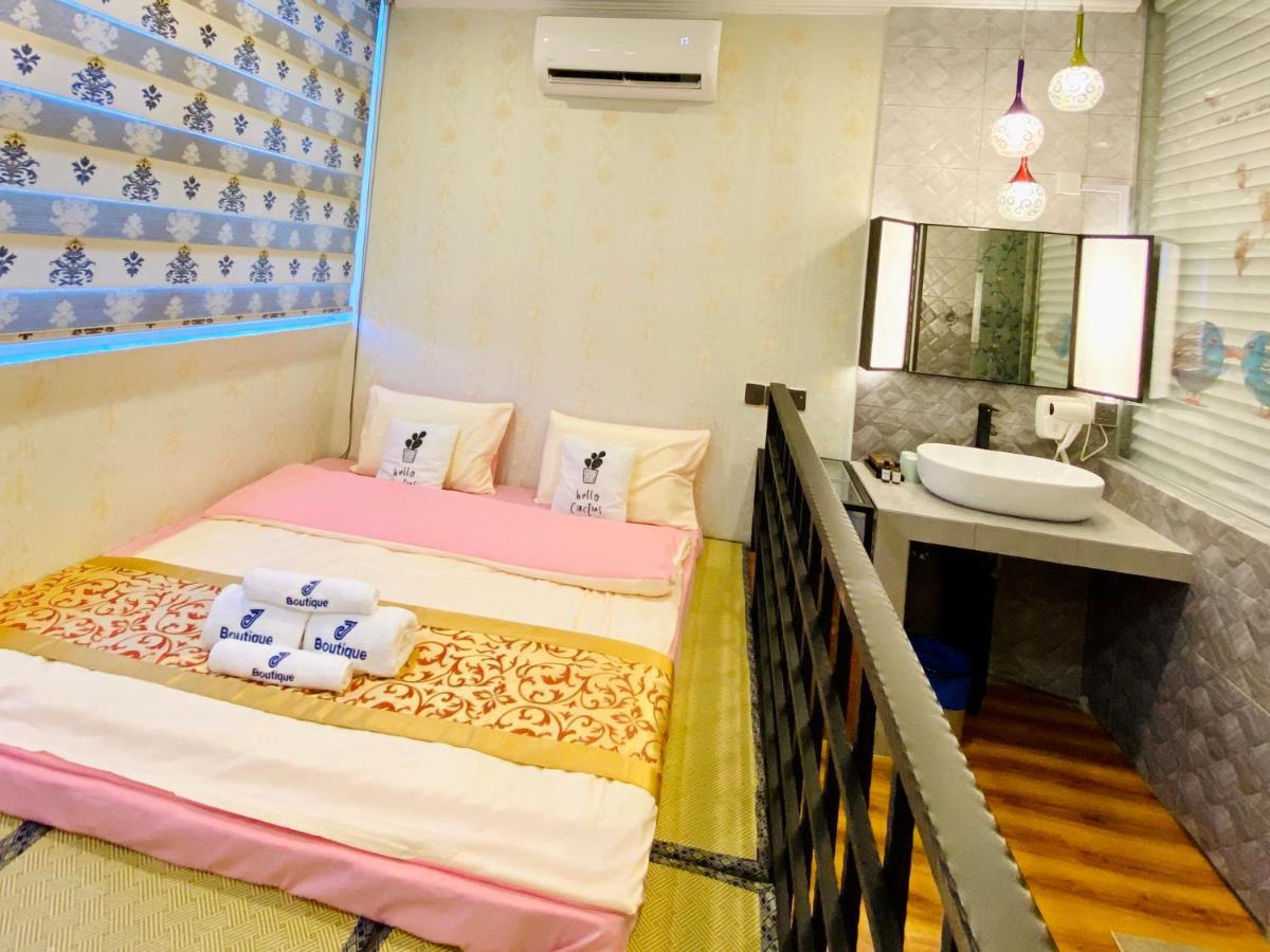 J Boutique Hotel 新张优惠 Муар Экстерьер фото